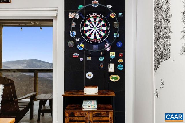 1411 HIGHLANDS CONDOS, Roseland, VA 22967