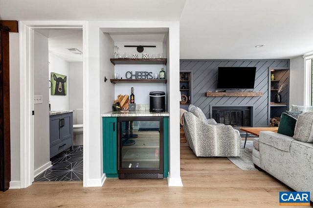 1411 HIGHLANDS CONDOS, Roseland, VA 22967