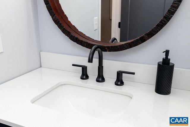 1411 HIGHLANDS CONDOS, Roseland, VA 22967