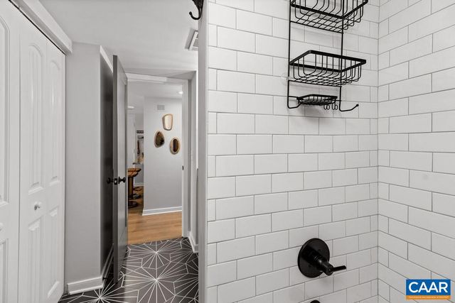 1411 HIGHLANDS CONDOS, Roseland, VA 22967