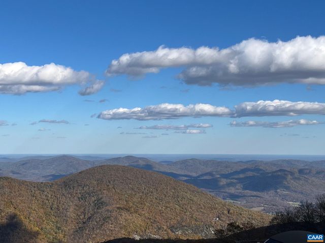 1411 HIGHLANDS CONDOS, Roseland, VA 22967