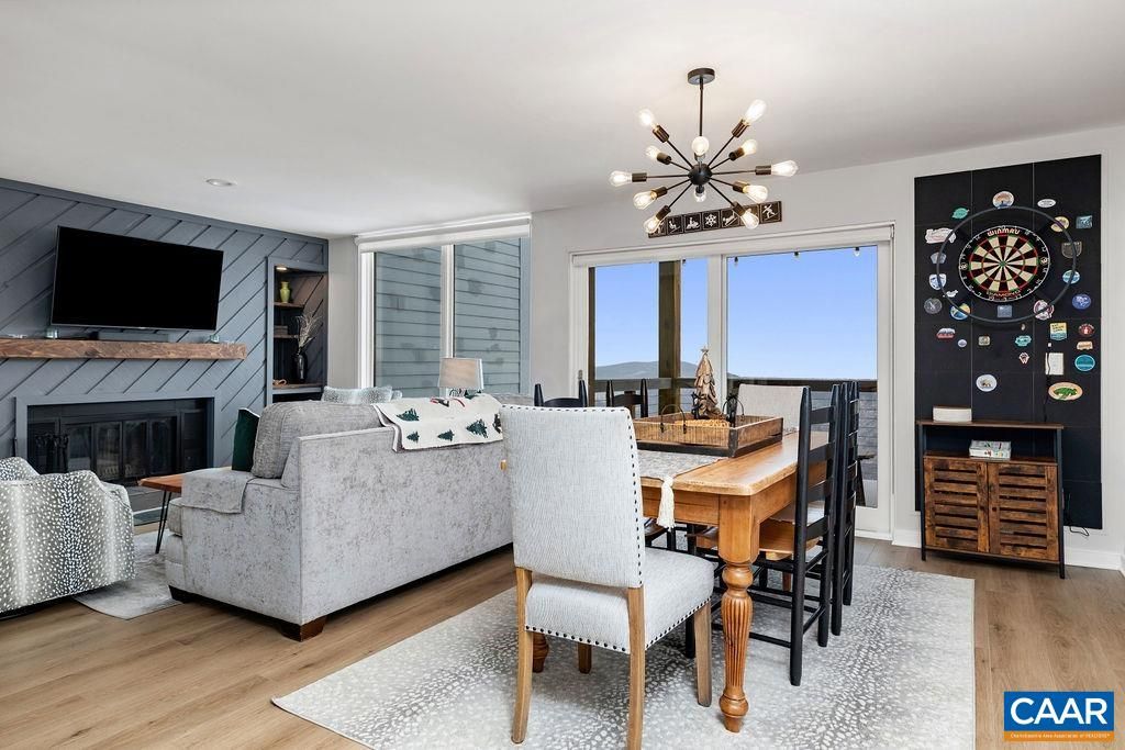 1411 HIGHLANDS CONDOS, Roseland, VA 22967