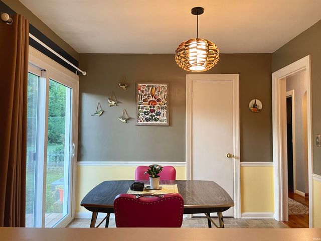 1601 Reiter Drive, Evansville, IN 47712