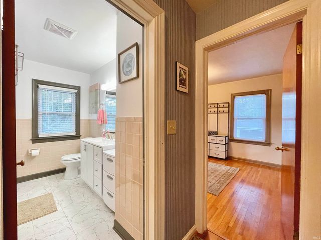 1601 Reiter Drive, Evansville, IN 47712