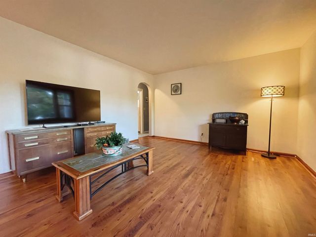 1601 Reiter Drive, Evansville, IN 47712