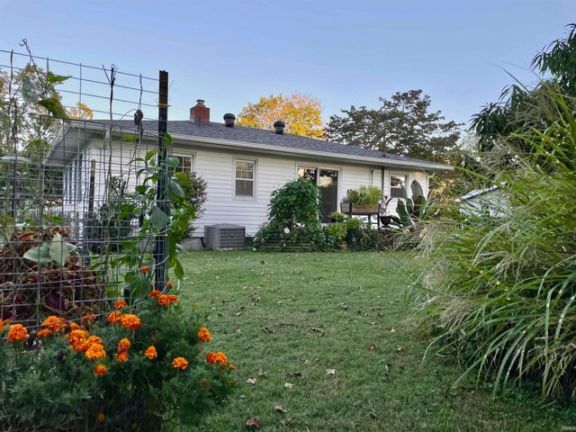 1601 Reiter Drive, Evansville, IN 47712