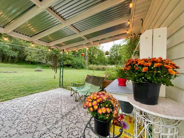 1601 Reiter Drive, Evansville, IN 47712