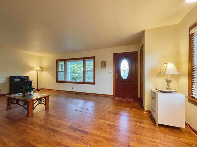 1601 Reiter Drive, Evansville, IN 47712