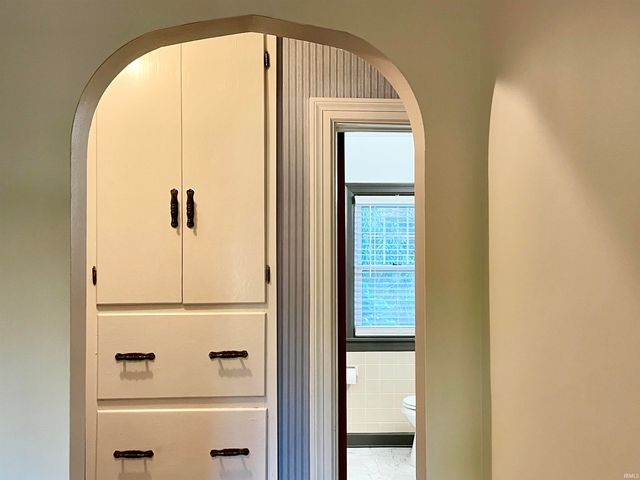 1601 Reiter Drive, Evansville, IN 47712