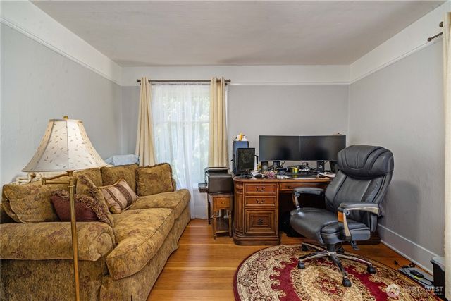 1721 N Steele Street, Tacoma, WA 98406