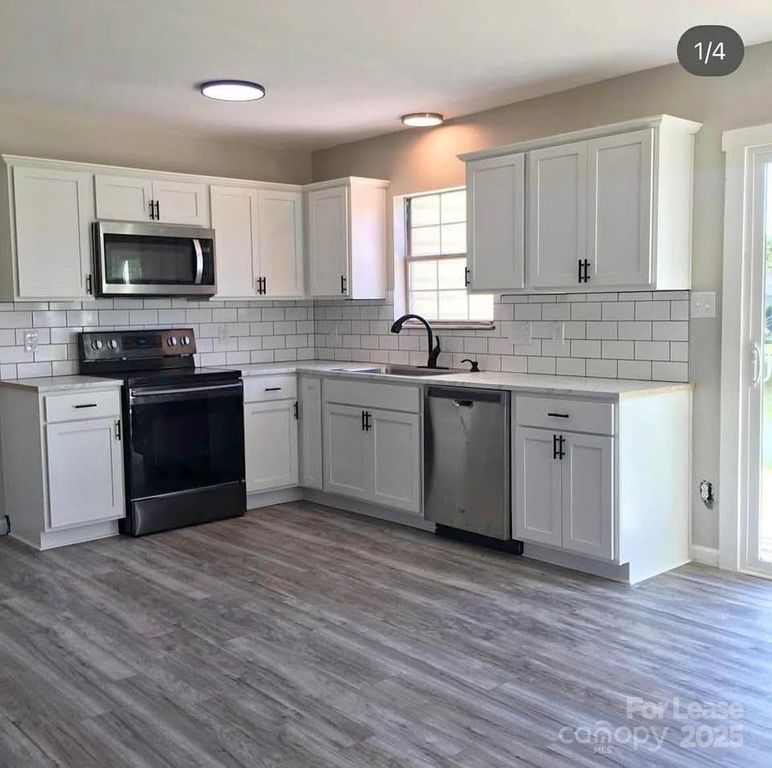 6510 Thornbird Drive, Charlotte, NC 28227