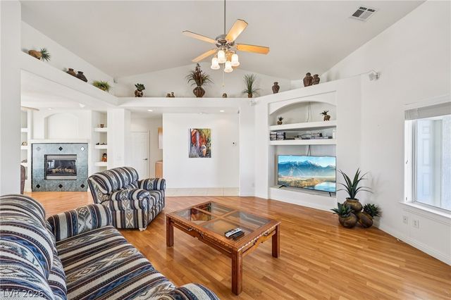 2180 Iroquois Avenue, Pahrump, NV 89048