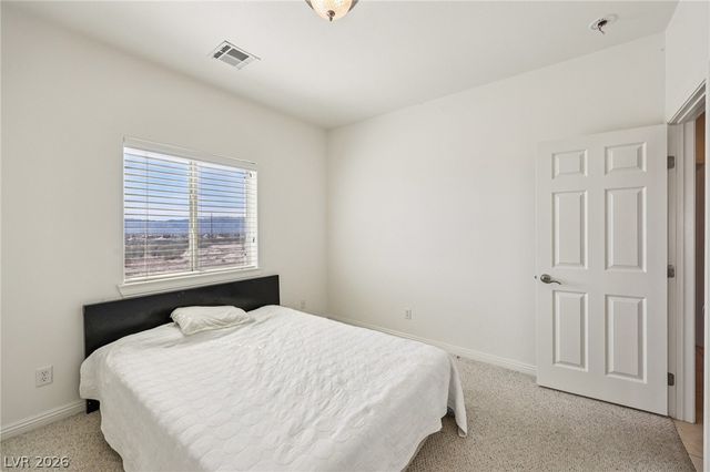 2180 Iroquois Avenue, Pahrump, NV 89048