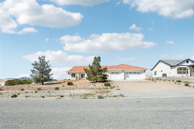 2180 Iroquois Avenue, Pahrump, NV 89048