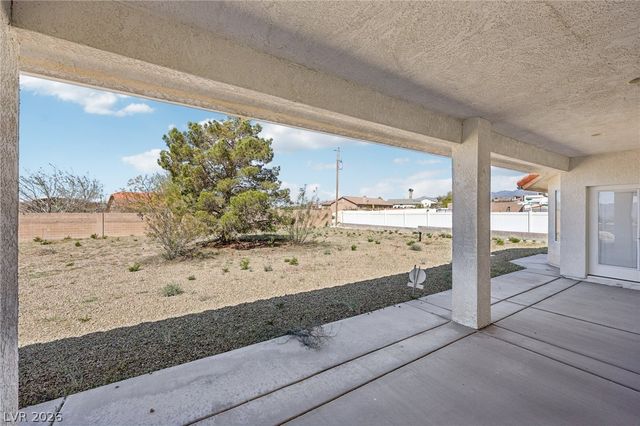 2180 Iroquois Avenue, Pahrump, NV 89048
