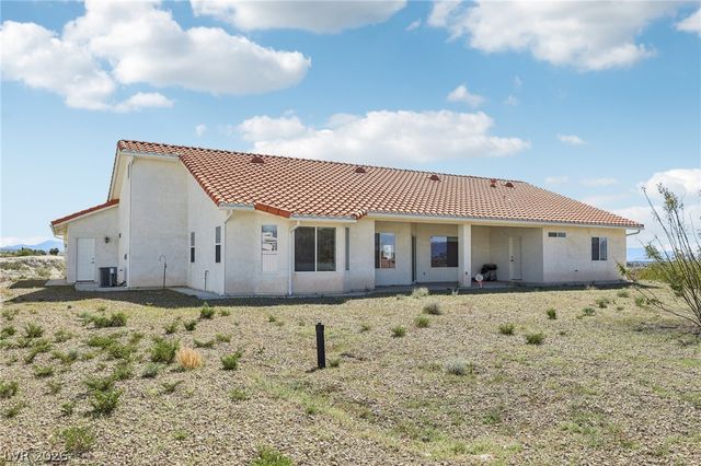 2180 Iroquois Avenue, Pahrump, NV 89048