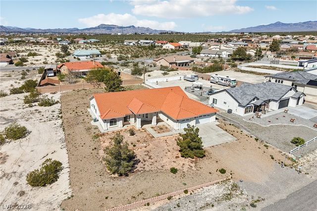 2180 Iroquois Avenue, Pahrump, NV 89048
