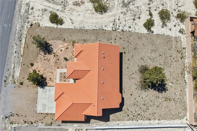 2180 Iroquois Avenue, Pahrump, NV 89048