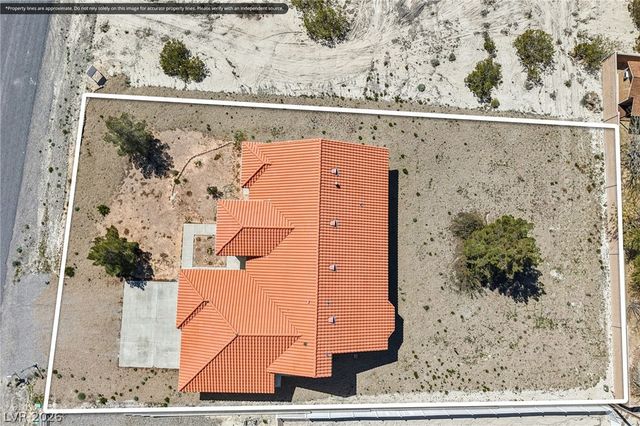 2180 Iroquois Avenue, Pahrump, NV 89048