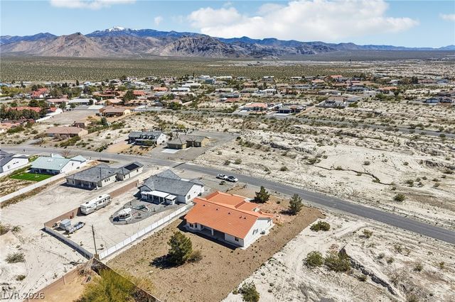 2180 Iroquois Avenue, Pahrump, NV 89048