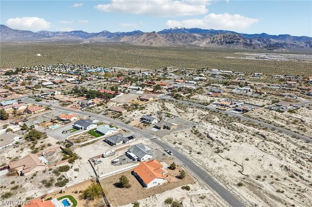 2180 Iroquois Avenue, Pahrump, NV 89048