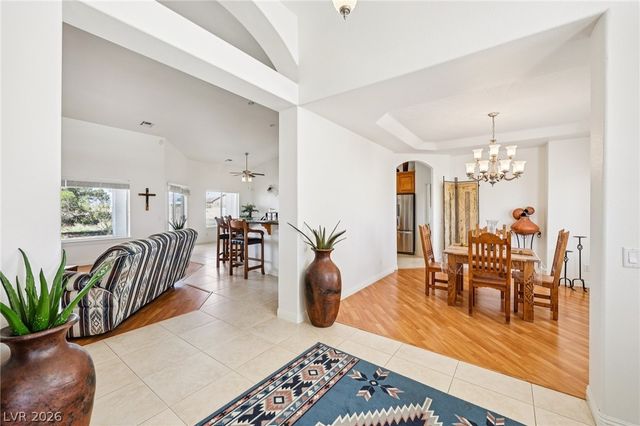 2180 Iroquois Avenue, Pahrump, NV 89048