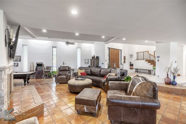 2909 Woodlake Drive, Abilene, TX 79606