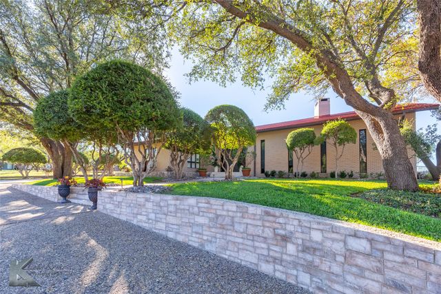 2909 Woodlake Drive, Abilene, TX 79606