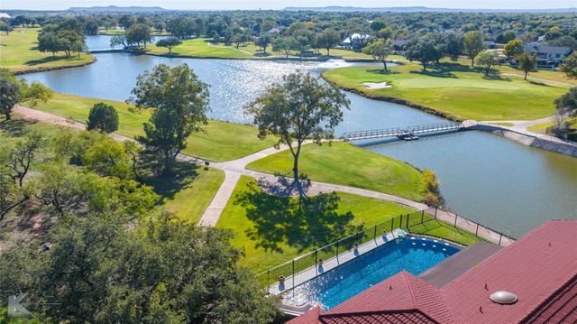 2909 Woodlake Drive, Abilene, TX 79606