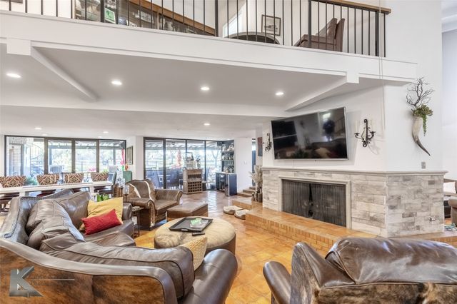 2909 Woodlake Drive, Abilene, TX 79606