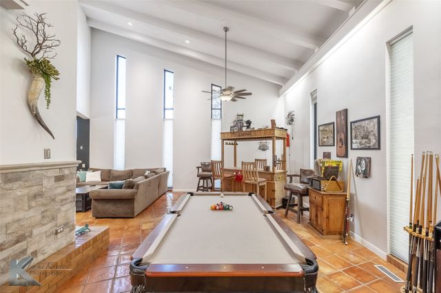 2909 Woodlake Drive, Abilene, TX 79606