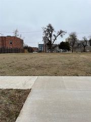 827 NW 9th Street, Oklahoma City, OK 73106
