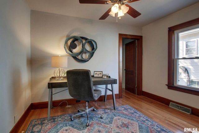 2524 CEDAR Street, Quincy, IL 62301