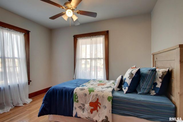 2524 CEDAR Street, Quincy, IL 62301