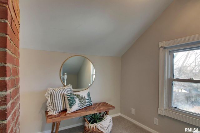 2524 CEDAR Street, Quincy, IL 62301