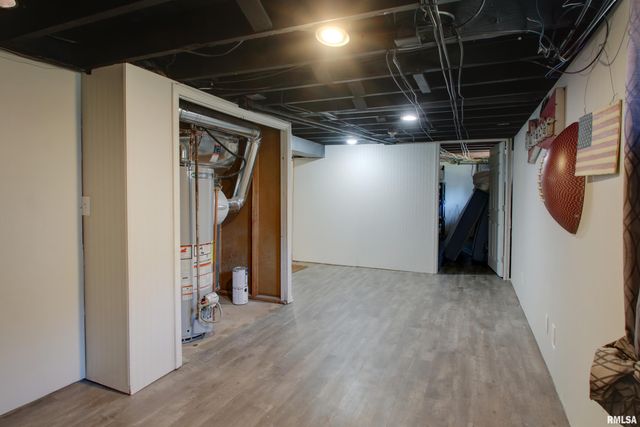 2524 CEDAR Street, Quincy, IL 62301