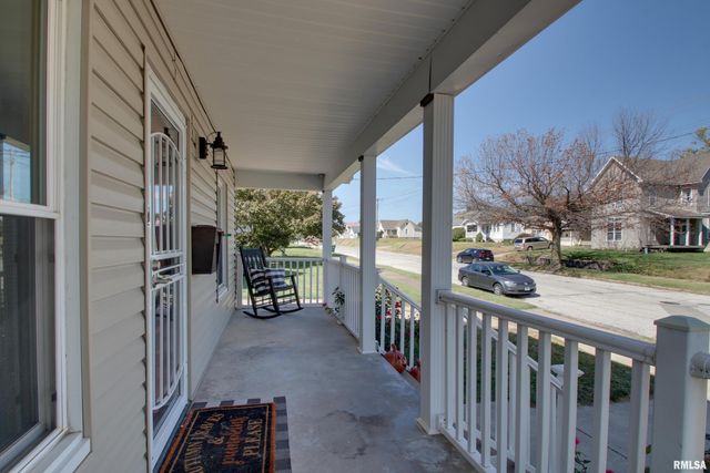 2524 CEDAR Street, Quincy, IL 62301