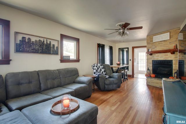 2524 CEDAR Street, Quincy, IL 62301