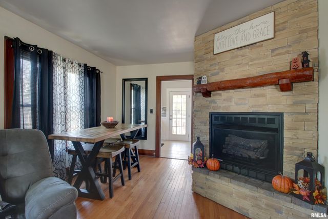 2524 CEDAR Street, Quincy, IL 62301