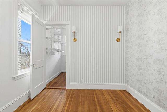 63 Downer Ave 1, Boston, MA 02125