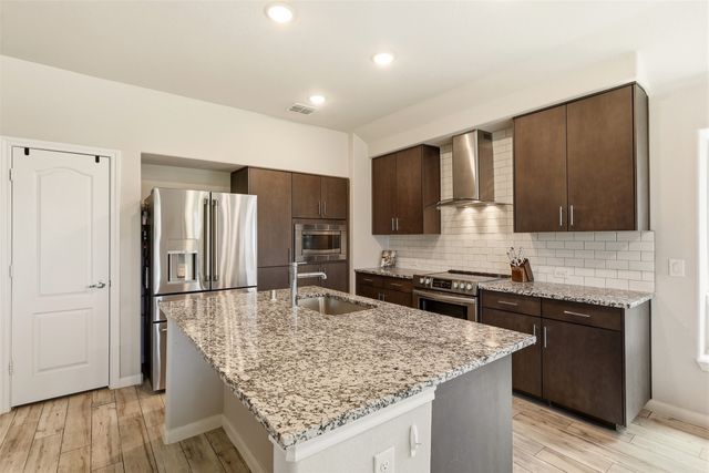 544 Lucas Lane, Lavon, TX 75166