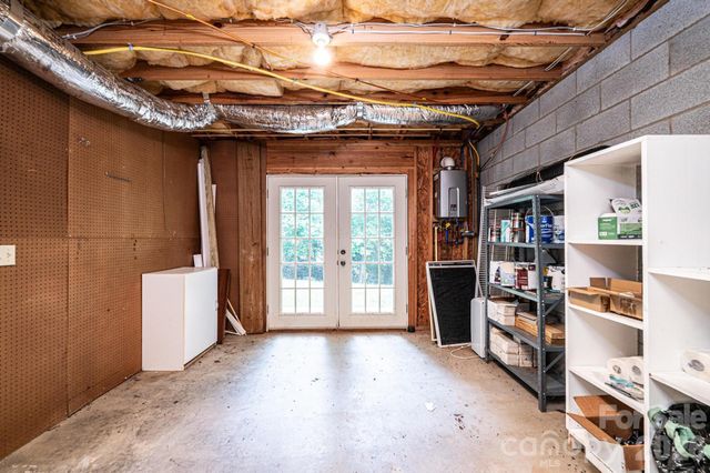 5700 Crown Terrace, Hickory, NC 28601