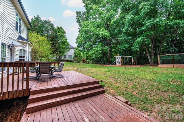 5700 Crown Terrace, Hickory, NC 28601