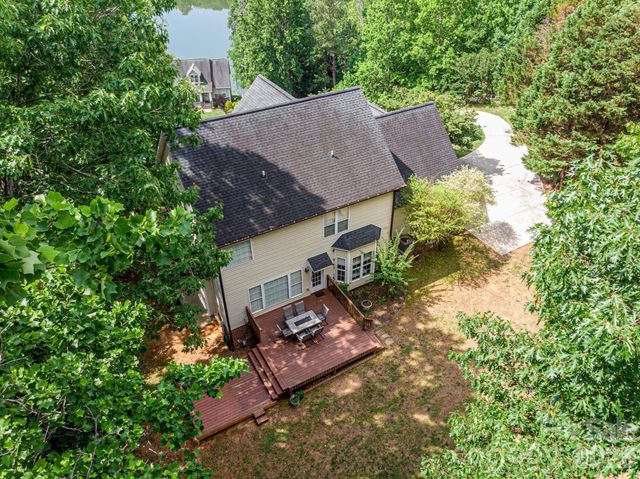 5700 Crown Terrace, Hickory, NC 28601