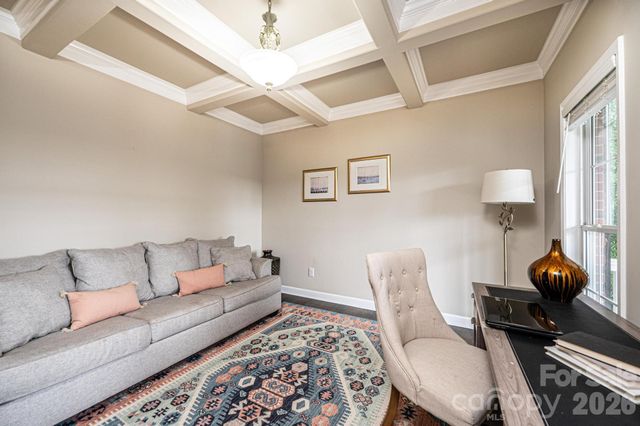 5700 Crown Terrace, Hickory, NC 28601