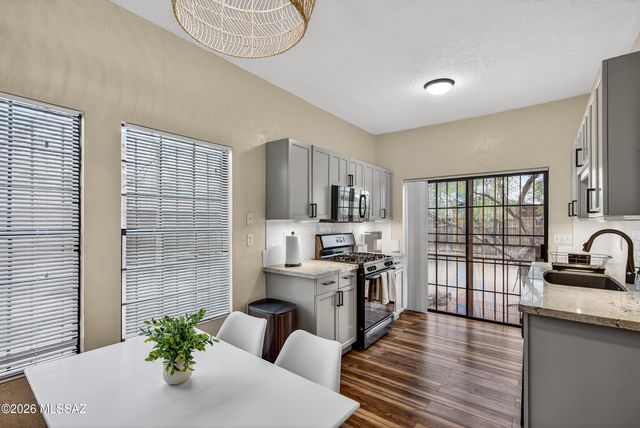 201 N Tyndall Avenue, Tucson, AZ 85719