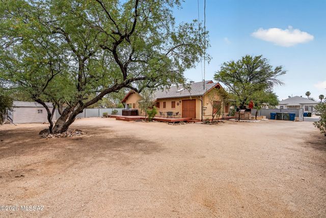 201 N Tyndall Avenue, Tucson, AZ 85719