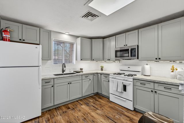 201 N Tyndall Avenue, Tucson, AZ 85719