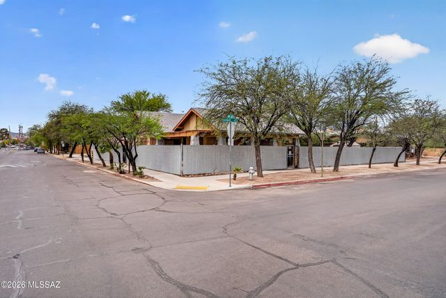 201 N Tyndall Avenue, Tucson, AZ 85719
