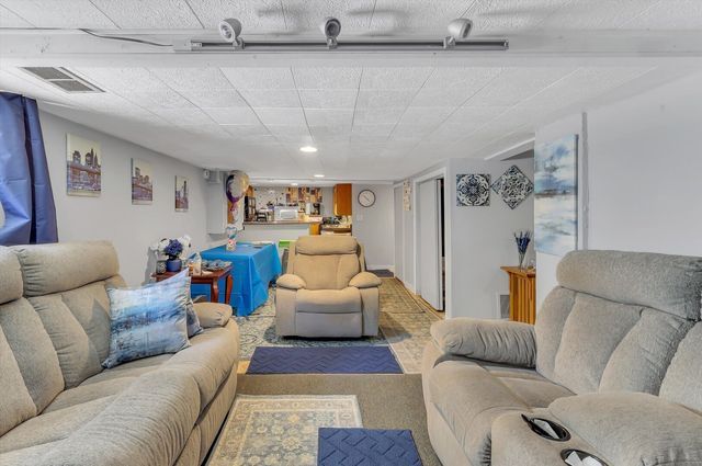 3018 Enoch Avenue, Zion, IL 60099